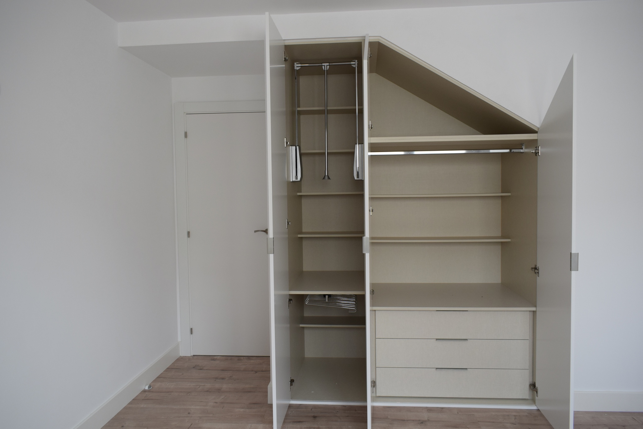 Interior Armario 2 - Dormitorio 3